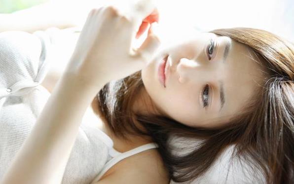 中醫(yī)有什么方法治狐臭,男生有狐臭怎么去除