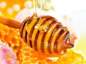 女性經(jīng)期喝蜂蜜水好嗎？經(jīng)期能不能喝蜂蜜水