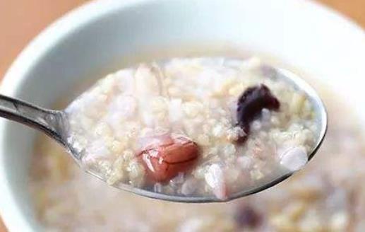 媽媽奶水不足需要催乳 推薦3種食物幫助催乳