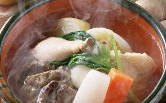 很多女生都是非常怕冷的 介紹8種女性怕冷的原因