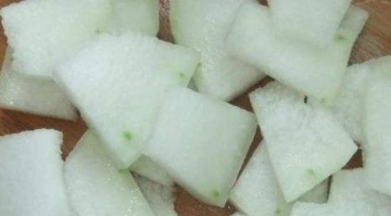 體內(nèi)濕氣太重容易引發(fā)女人宮寒 推薦女人除濕必吃的5種食物