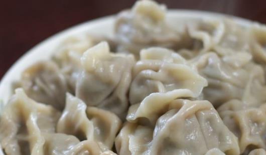 以前每逢佳節(jié)總會(huì)吃餃子 吃餃子的4大好處
