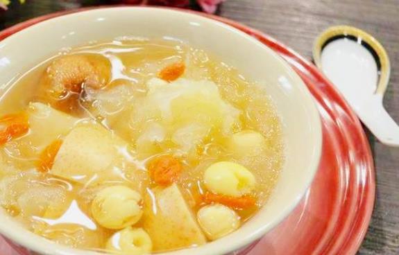 女性們又要開始秋季的飲食保健了 女人多喝三湯防秋燥
