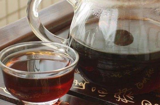 女性夏季最宜喝10款茶 喝茶是很多人都喜歡的