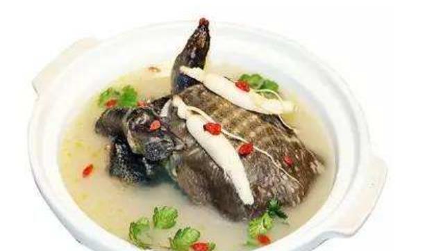 四種養(yǎng)生湯解決女性常見問題 女性總是有很多的想法和需求