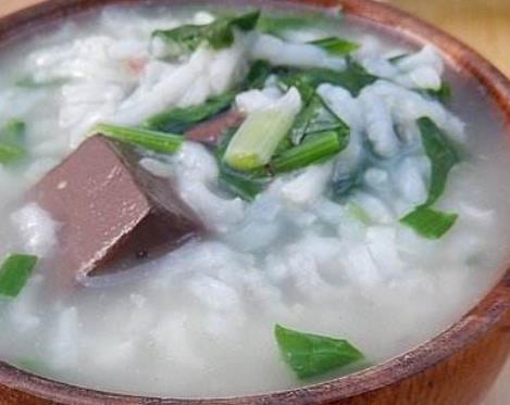 我們?cè)絹?lái)越重視養(yǎng)生 養(yǎng)身喝這6款養(yǎng)生粥