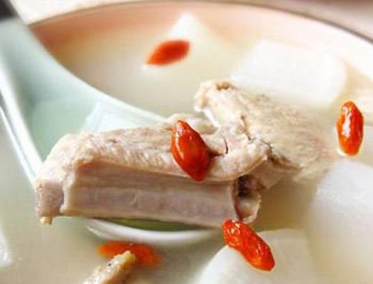 10大養(yǎng)生食物 女性養(yǎng)生的最佳季節(jié)