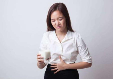 便秘的時(shí)候吃什么好 治療便秘的小偏方和專家意見