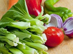 如何烹調(diào)好茄子？綠葉蔬菜的營(yíng)養(yǎng)與烹飪方法