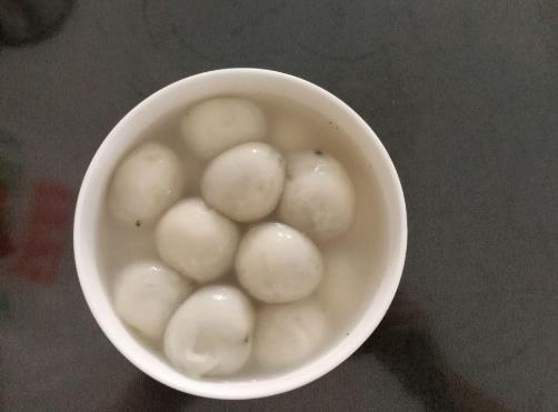 煮湯圓怎么看熟沒(méi)熟?米酒湯圓的做法是什么