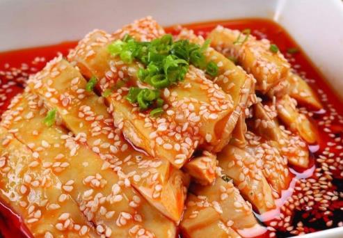 口水雞的骨頭為什么會(huì)帶血?做口水雞要過冰水嗎?
