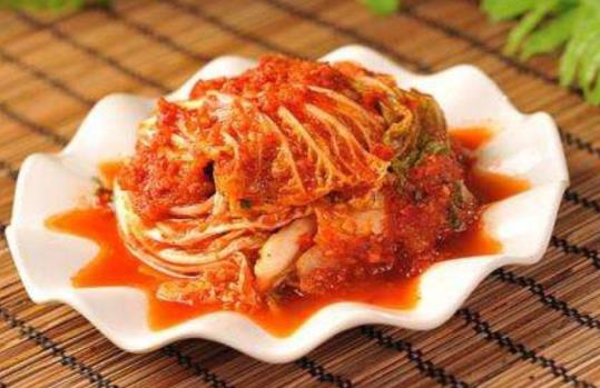 做腌菜沒有石頭拿什么壓?辣白菜太咸了怎么辦?