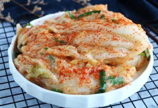 辣白菜用鹽水泡多久可以吃?怎么做出好吃的辣白菜?
