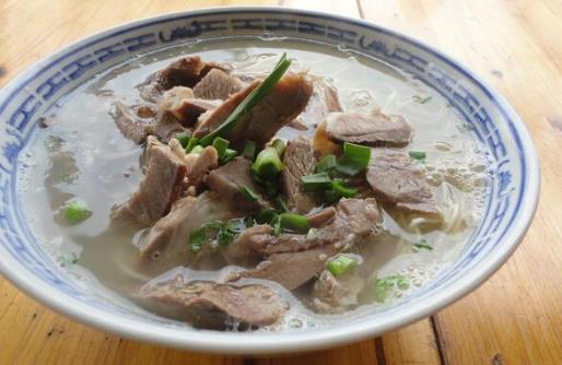 做羊肉湯怎么去除腥味?羊肉湯有哪些營養(yǎng)價值
