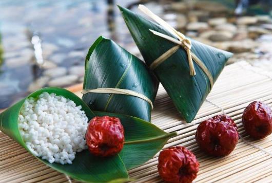 煮粽子要多久才會(huì)熟?包粽子摻大米好吃嗎?