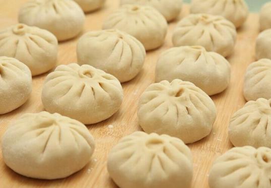 包子蒸出來很干是怎么回事?包子蒸出來為什么會發(fā)黑?