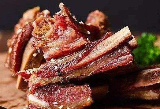 臘肉如何儲(chǔ)藏才不會(huì)發(fā)霉?食用臘肉的注意事項(xiàng)