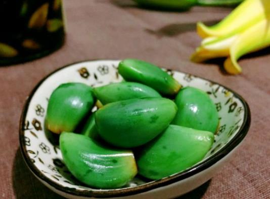 臘八蒜封好后再打開還會(huì)變綠嗎?臘八蒜在零下會(huì)壞嗎
