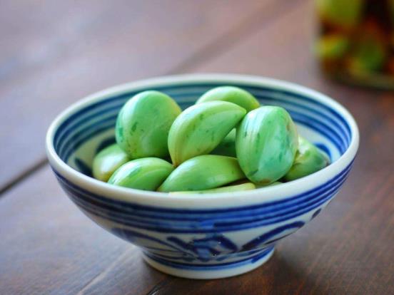 臘八蒜封好后再打開還會(huì)變綠嗎?臘八蒜在零下會(huì)壞嗎