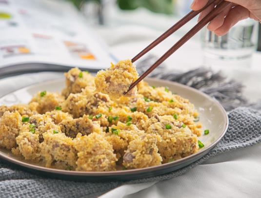 小米蒸排骨用土豆還是連藕好吃?小米蒸排骨要蒸多長(zhǎng)時(shí)間