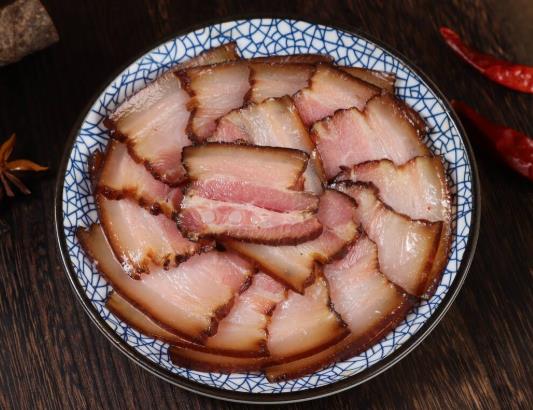腌臘肉怎么做好吃?臘肉腌制多長(zhǎng)時(shí)間可以曬