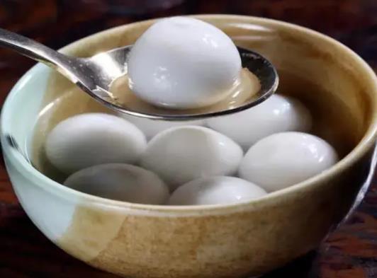 煮湯圓什么時(shí)候放雞蛋?煮湯圓什么時(shí)候加米酒