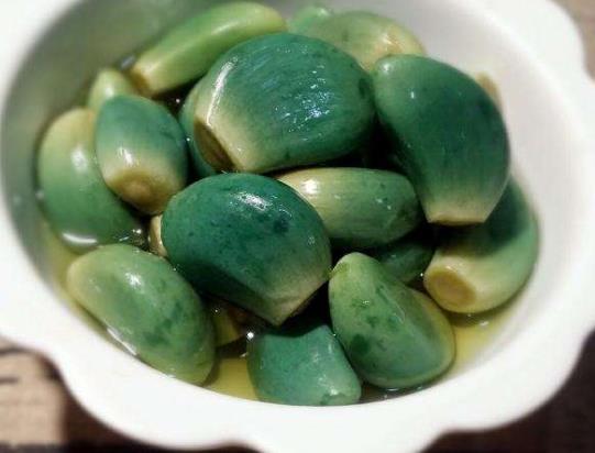 臘八蒜不密封會(huì)怎樣?臘八蒜的具體做法