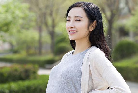孕期敏感是誰(shuí)在搗鬼?簡(jiǎn)單四招幫你巧應(yīng)對(duì)孕期敏感