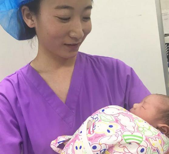 龍鳳胎寶寶順利誕生-青海海峽婦兒醫(yī)院又添喜事