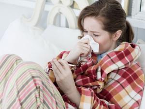 風(fēng)熱感冒和風(fēng)寒感冒的癥狀？?jī)烧哂惺裁磪^(qū)別