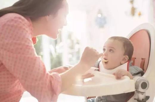 寶寶肚子脹氣便秘怎么辦?嬰兒熱敷肚子能排氣嗎?