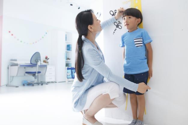 怎么判斷孩子是否個(gè)子矮或長(zhǎng)得慢?
