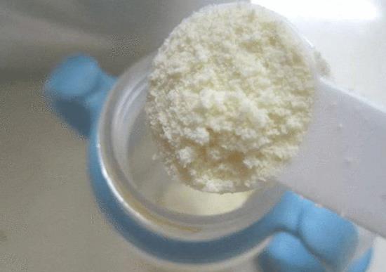 臨期奶粉特別便宜能給寶寶喝嗎?沒開封的奶粉放車?yán)锔邷貢?huì)變質(zhì)嗎