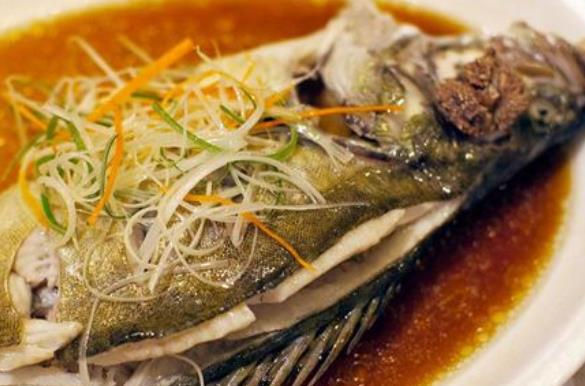 魚肉質(zhì)鮮嫩種類多吃法也多 孕婦吃魚好處多