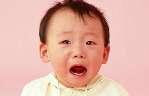 寶寶晚上睡覺(jué)啼哭的原因 寶寶不同啼哭類型的止哭竅門(mén)