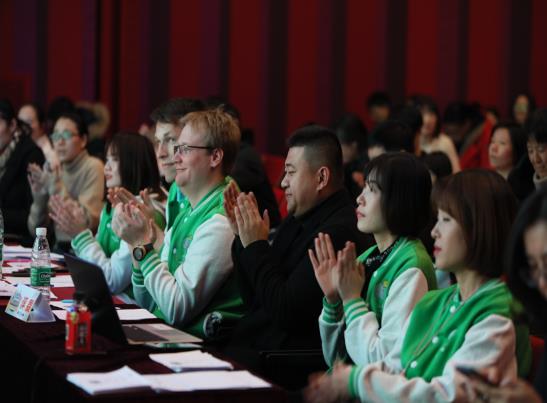小小地球“21世紀(jì)杯”全國英語演講上海地區(qū)選拔圓滿落幕