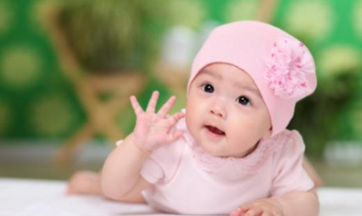 幾個(gè)月的嬰幼兒什么時(shí)候長牙齒 嬰幼兒最晚幾個(gè)月長牙