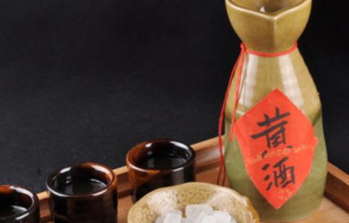 黃酒什么時(shí)候喝最好 喝黃酒的最佳時(shí)間