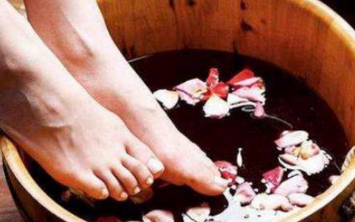 泡腳出汗后多久可以洗澡 泡腳出汗后什么時候洗澡合適
