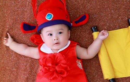 寶寶什么時(shí)候轉(zhuǎn)奶好 夏季適合轉(zhuǎn)奶嗎