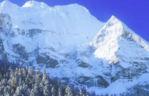西嶺雪山什么時(shí)候去最好 西嶺雪山最佳旅游時(shí)間