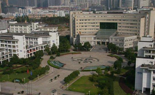 2、浙江商業(yè)職業(yè)技術學院.jpg