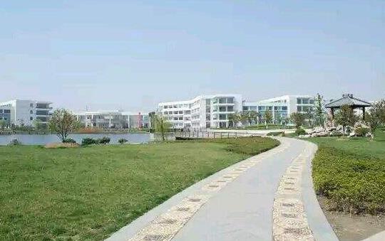 9、蘇州經貿職業(yè)技術學院.jpg