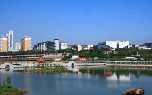 2、長沙民政職業(yè)技術(shù)學(xué)院.jpg