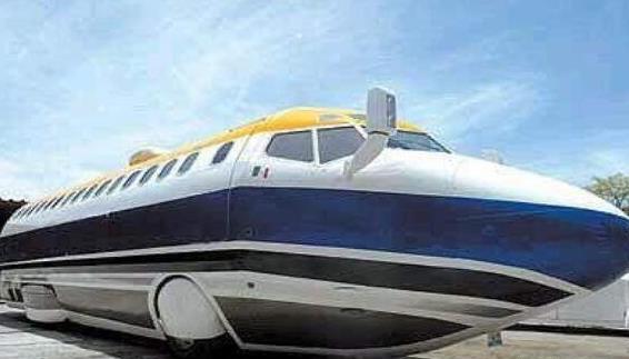 七、飛機(jī)改成豪華轎車.jpg