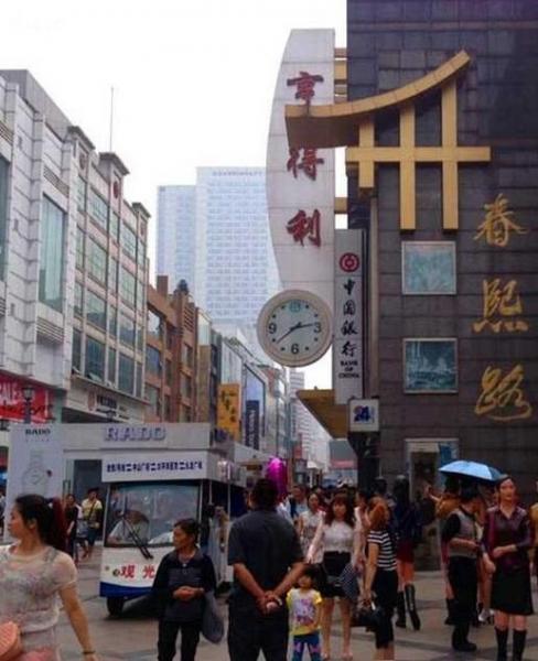 中國(guó)最著名的十大步行街排行榜,上海南京路步行街最值得一去