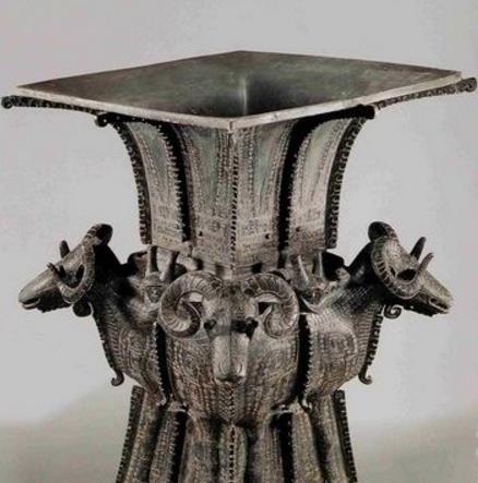 中國(guó)最值錢(qián)的十大文物排行榜,大禹治水圖玉山價(jià)值連城!