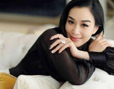 娛樂圈十大性感大嘴美女排行榜,舒淇第一,姚晨第二