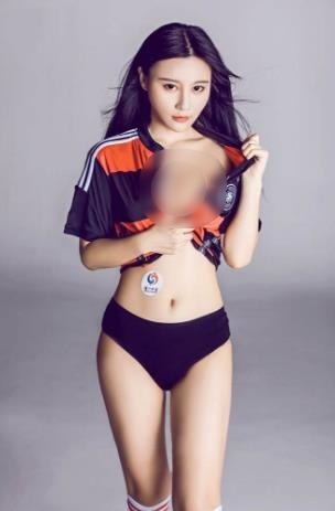 中國(guó)十大最美足球?qū)氊惻琶,張馨予第一,周韋彤第二
