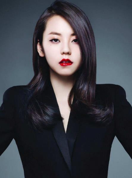 韓國(guó)十大單眼皮美女排行榜,樸寶英第一,韓智慧第二